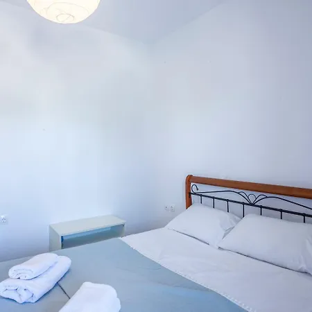 Дом отдыха Hillside Hideaway