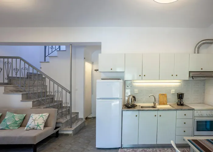 Hillside Hideaway Case de vacanță *